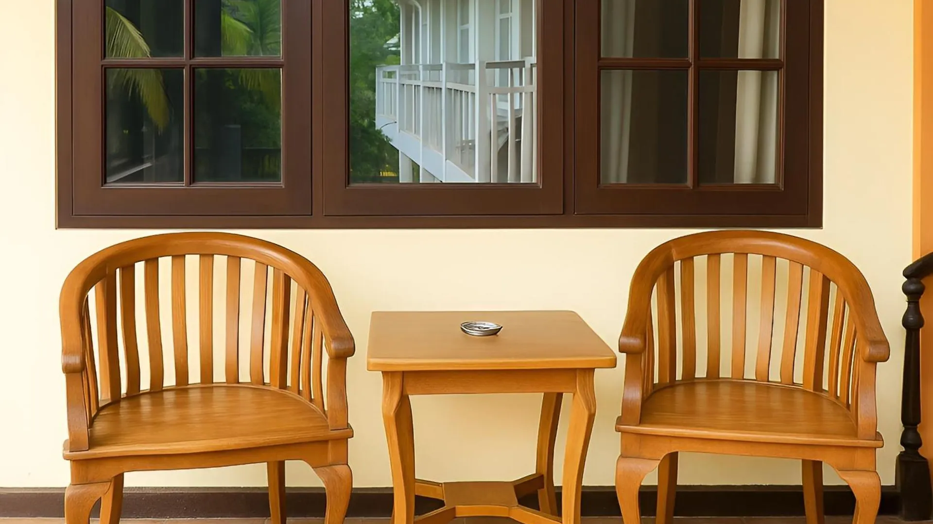 Easy Surf Camp Hotel Kuta