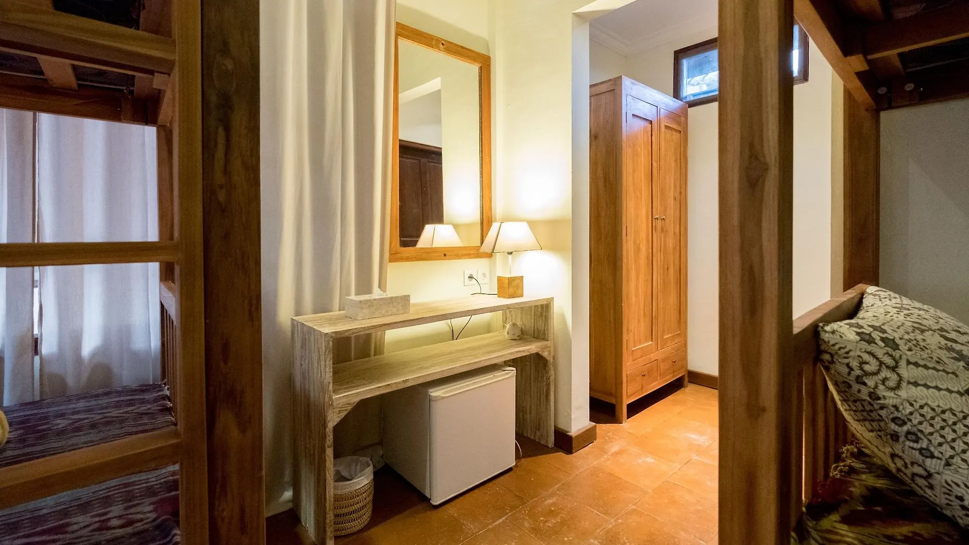 Easy Surf Camp Hotel Kuta