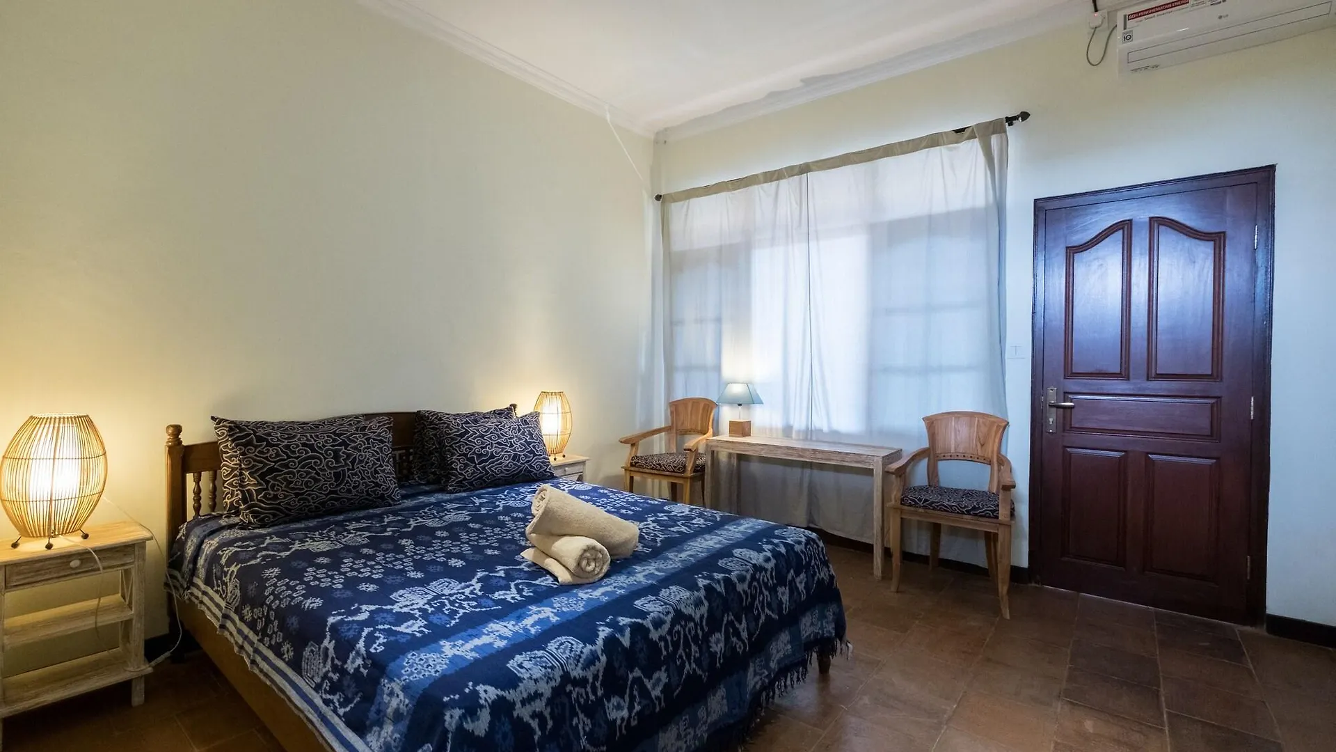 Easy Surf Camp Hotel Kuta   Kuta (Bali)