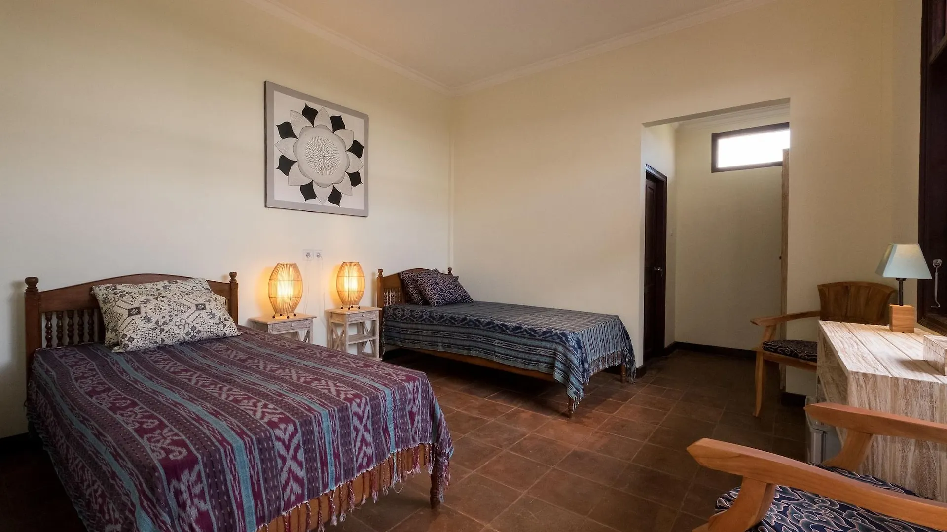 Easy Surf Camp Hotel Kuta  3*, Kuta (Bali)
