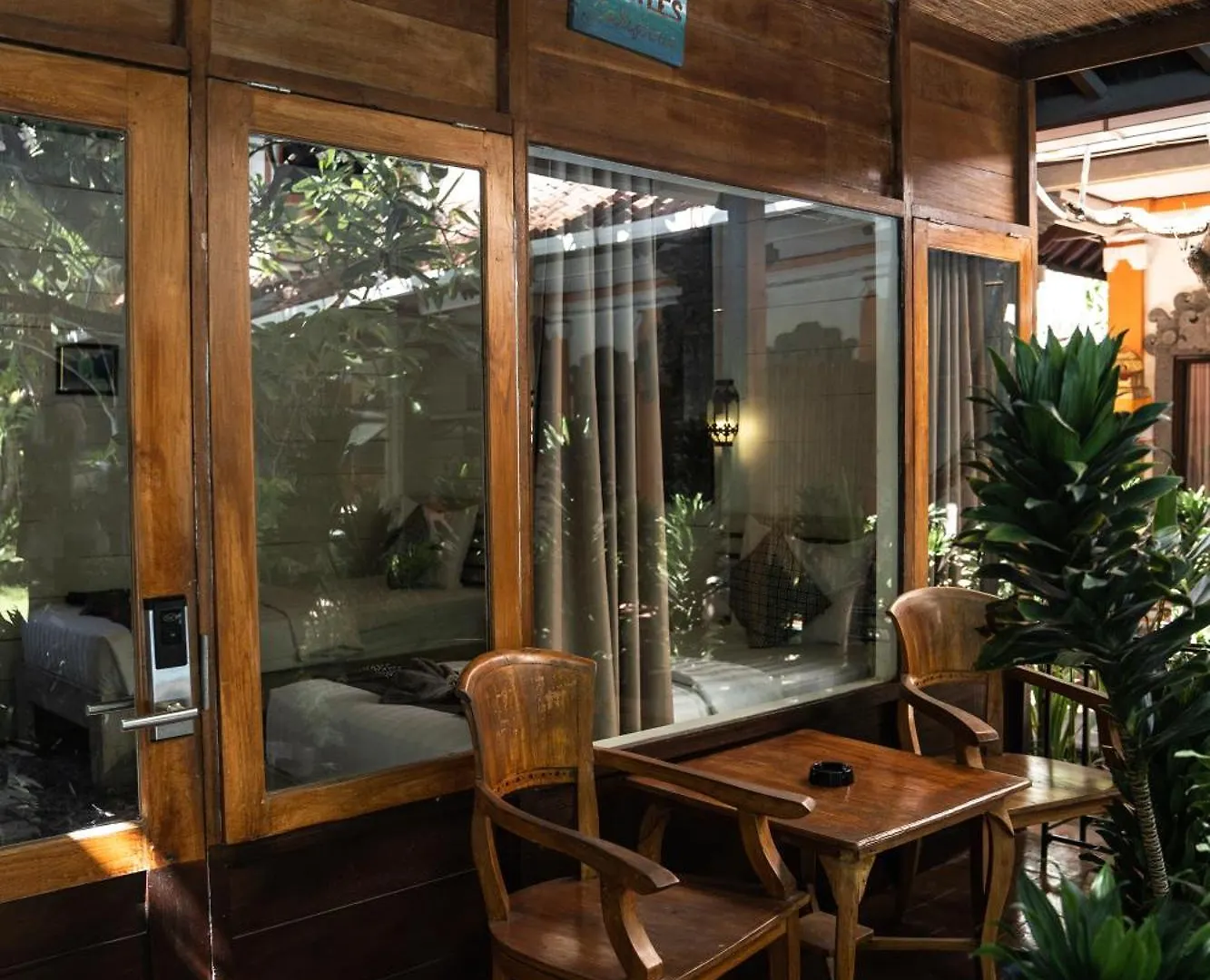 Easy Surf Camp Hotel Kuta